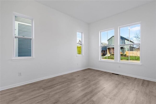 Building Photo - 2044 Bellefontaine St