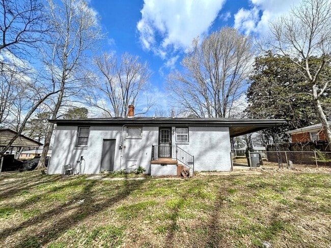 Building Photo - 1861 Coventry Dr