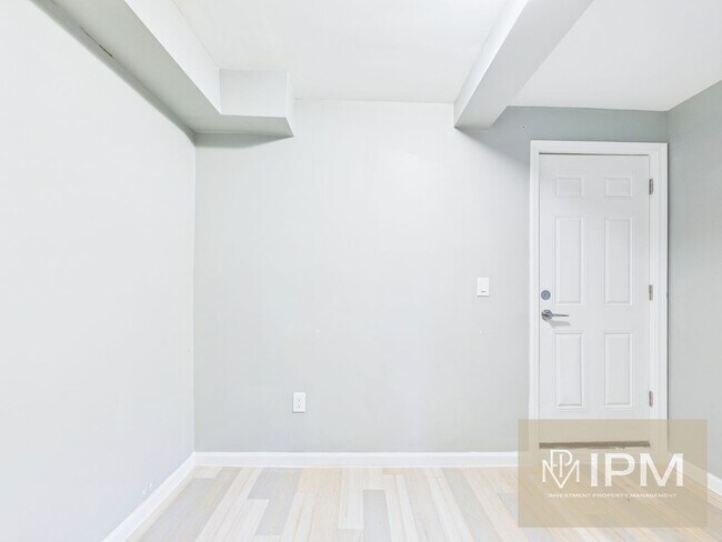 Building Photo - 1228 Market St