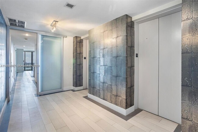 Building Photo - 1100 Biscayne Blvd