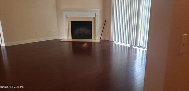 Building Photo - 11212 Belmont Oaks Dr
