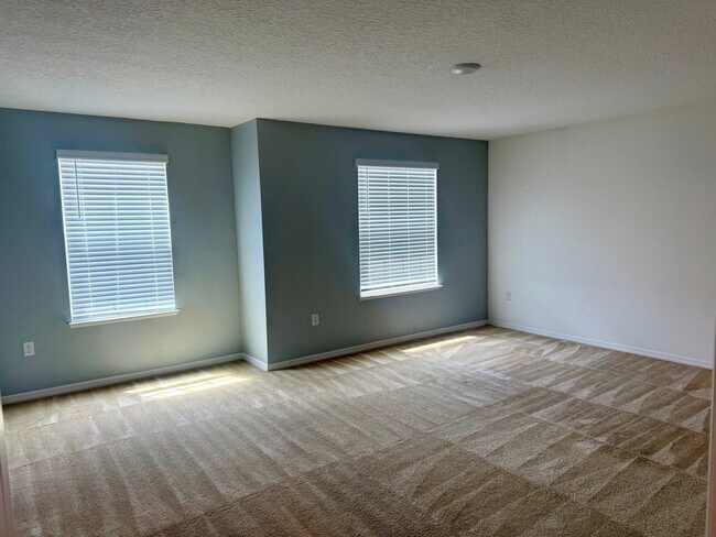 Building Photo - 2213 Canyon Breeze Ave