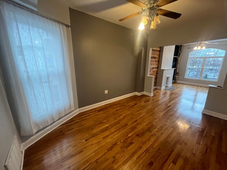 Dining Room - 6444 S Dorchester Ave