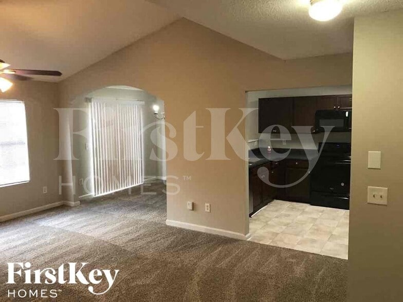 Building Photo - 7079 Merrywood Dr