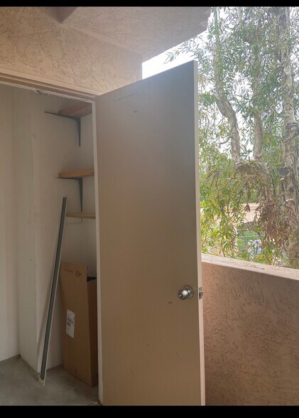 Building Photo - 17161 Alva Rd