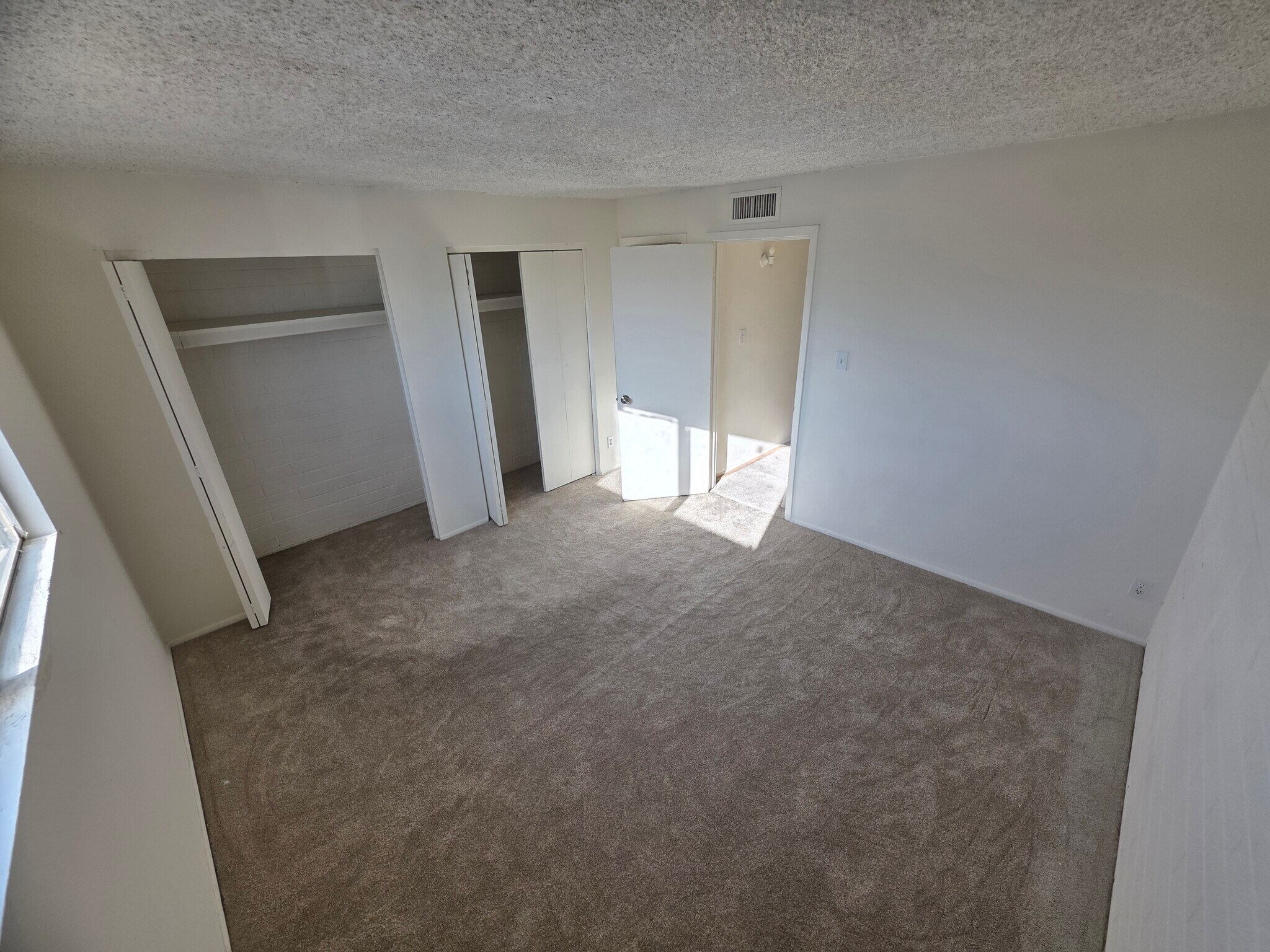 Building Photo - 6748 N 44th Ave