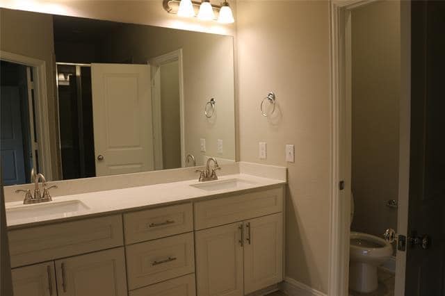 Building Photo - 3640 Fuchsia Dr
