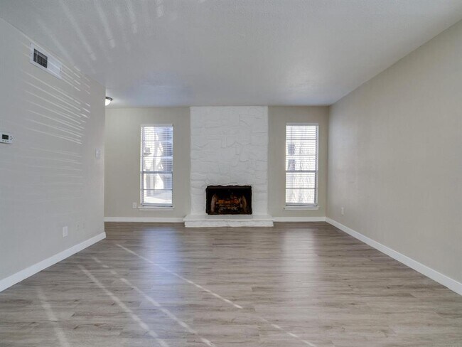 Building Photo - 10650 Steppington Dr
