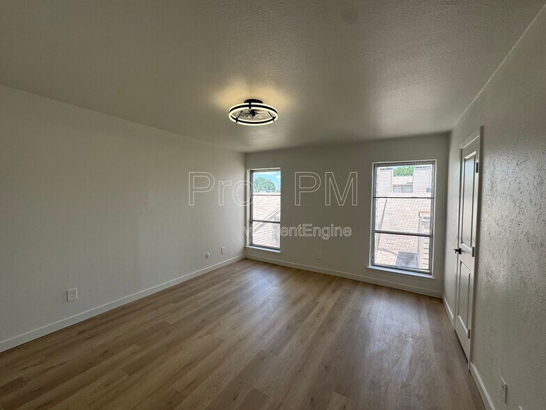 Building Photo - 5510 Boca Raton Blvd