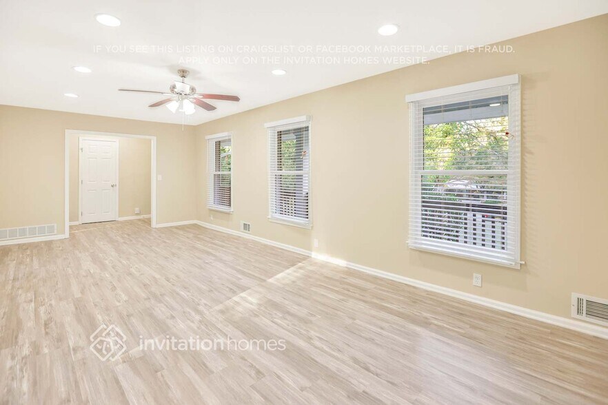 Building Photo - 2917 Chukar Trail