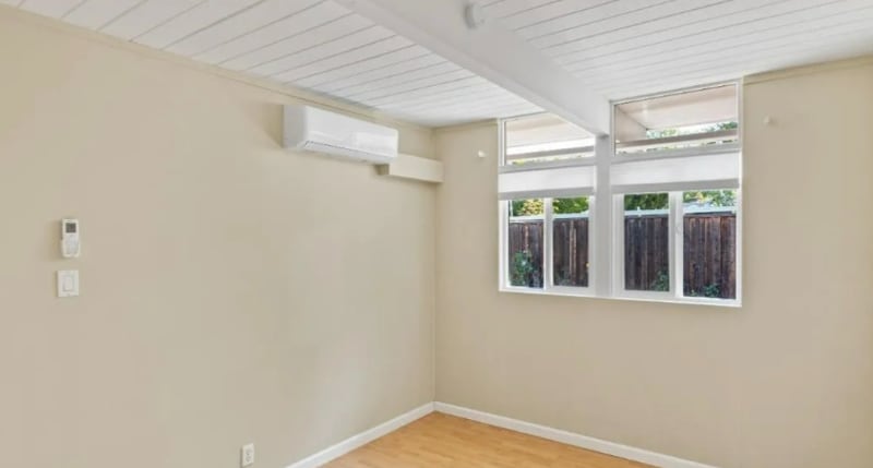 Building Photo - 2085 Sandalwood Ct