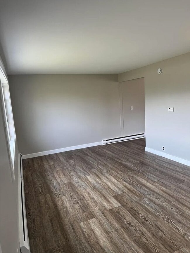 Building Photo - The Townhomes at China Lake LLC