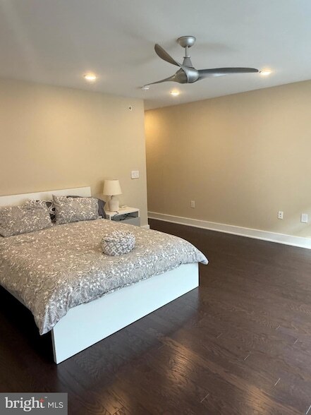 Building Photo - 1651 E Eyre St