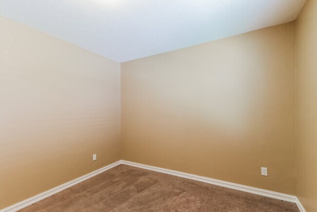 Building Photo - 7913 Eagle Cir