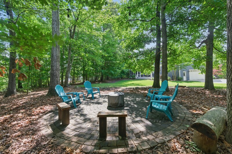 Building Photo - 10 Brown Bear