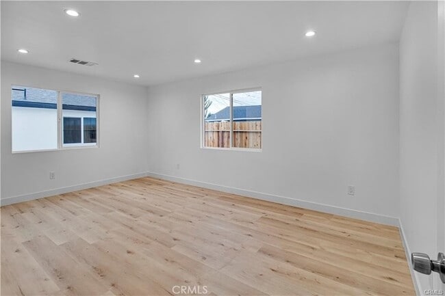 Building Photo - 6513 San Miguel St