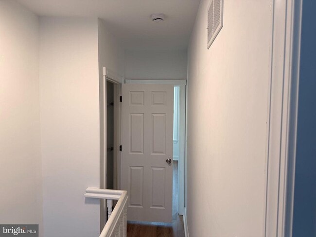 Building Photo - 1431 Wolf St