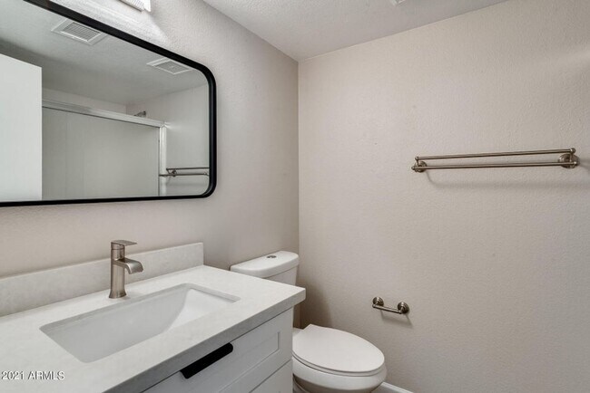 Building Photo - An ABSOLUTE DREAM HOME is waiting for you!...