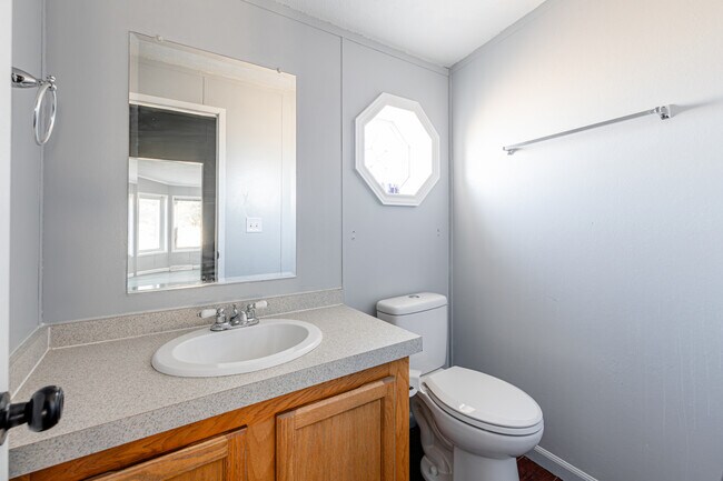 Building Photo - 20945 Via Duran Point