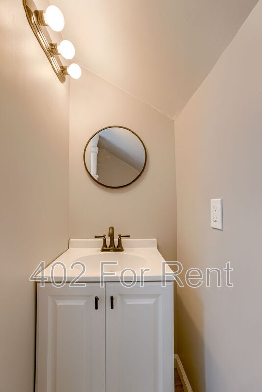 Building Photo - 6046 S 36th St