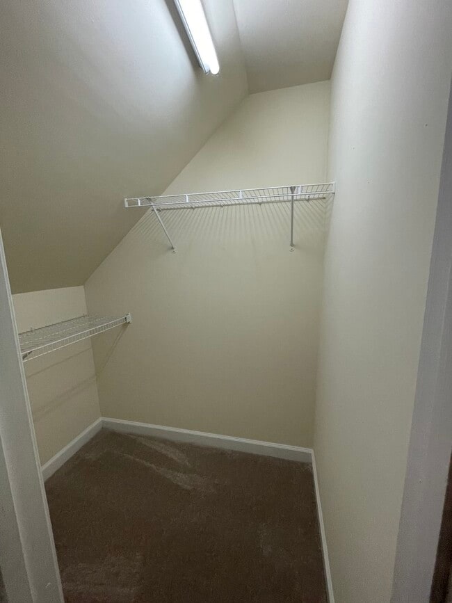 Building Photo - 2609 Broad Oaks Pl