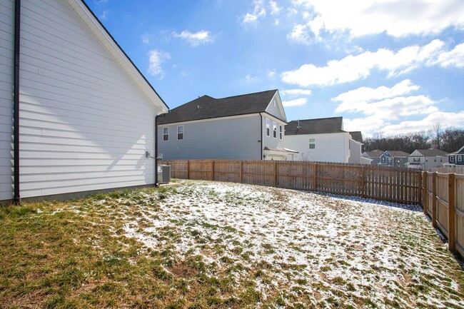 Building Photo - Gorgeous Home in La Vergne