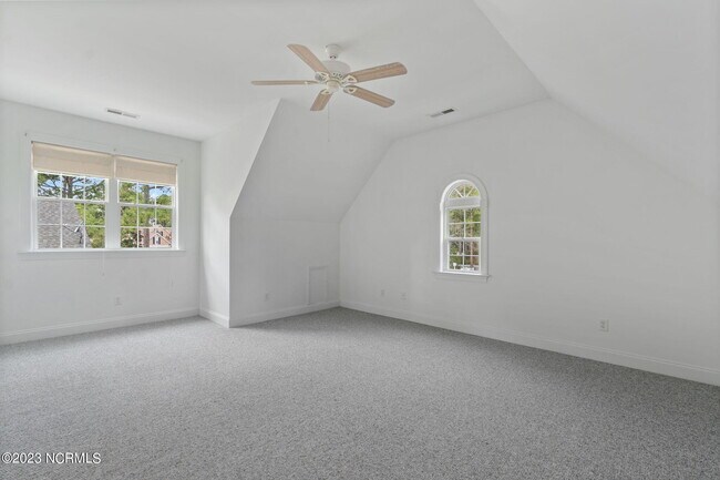 Building Photo - 3929 Harmony Cir