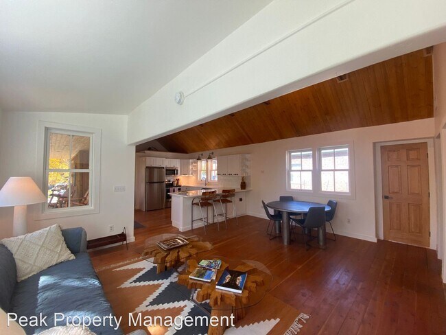 Building Photo - 3 br, 2 bath House - 214 Maroon Ave.