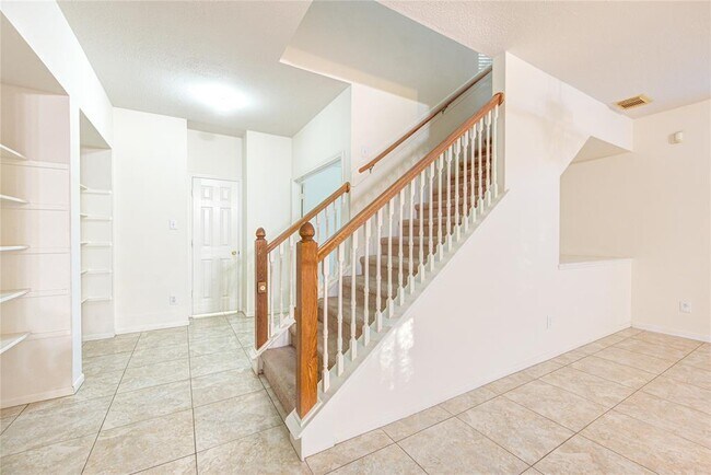 Building Photo - 21735 Oakbridge Park Ln