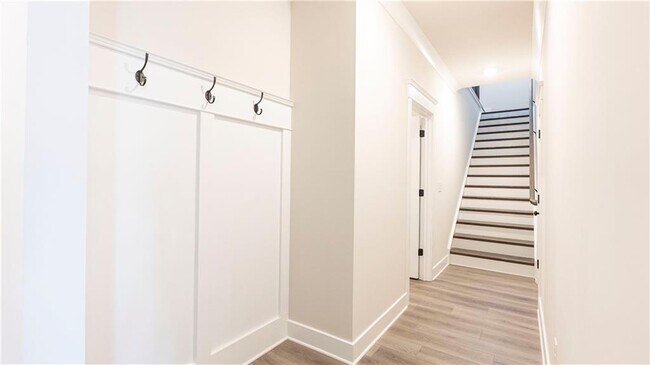 Building Photo - 38 Winding Rose Dr
