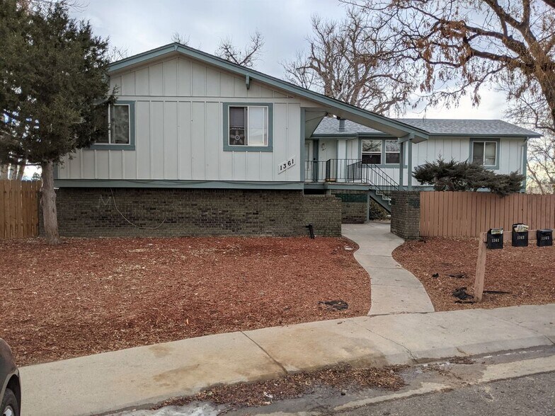 Primary Photo - 1363 Mobile St