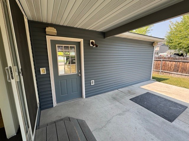 Building Photo - 2101 Eider Dr