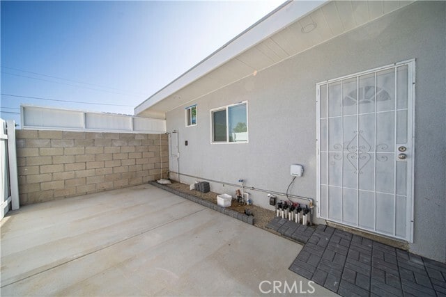 Building Photo - 9133 Laurel Ave