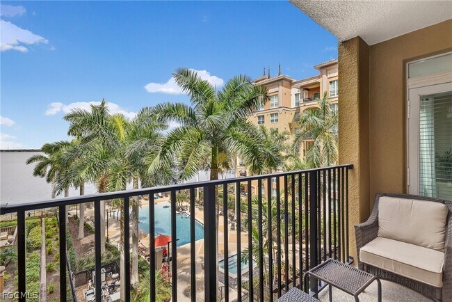 Building Photo - 2825 Palm Beach Blvd