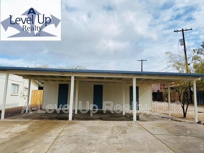 Building Photo - 1854 N 5th Ave
