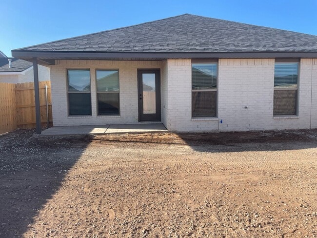 Building Photo - 3 bed/2 bath: Bell Farms AVAILABLE AUGUST!