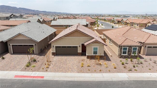 Building Photo - 819 Cottonwood Hl Pl