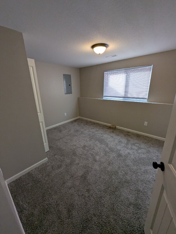 Building Photo - 8892 W Meadow Park