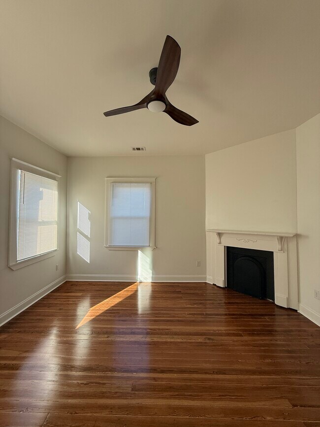 Building Photo - Renovated Historic Home