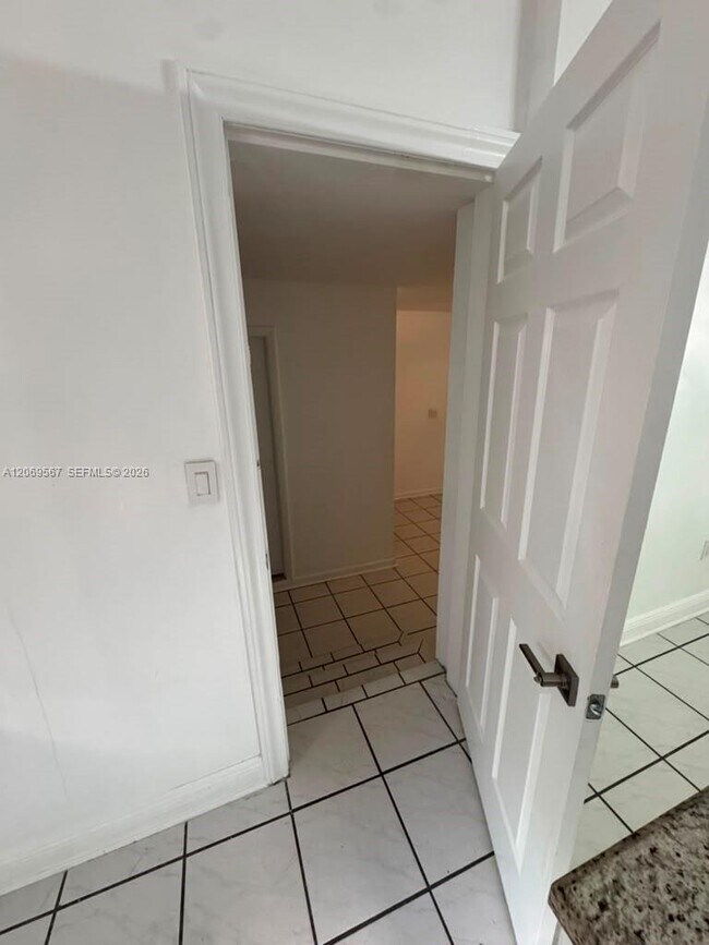 Building Photo - 828 Lorca St