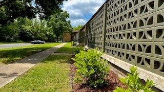 Building Photo - Franklin Manor Apartments