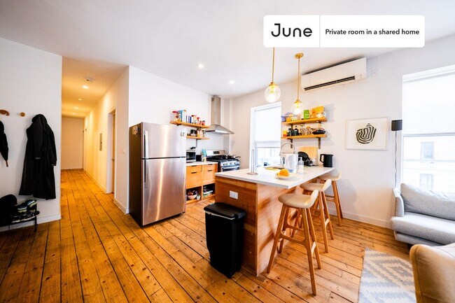 Building Photo - Room in Shared 4 bed/2 bath home