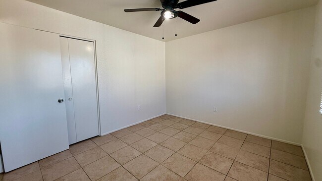 Building Photo - 3128 E Cicero St