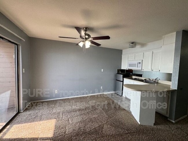 Building Photo - 6321 Kelly Dr