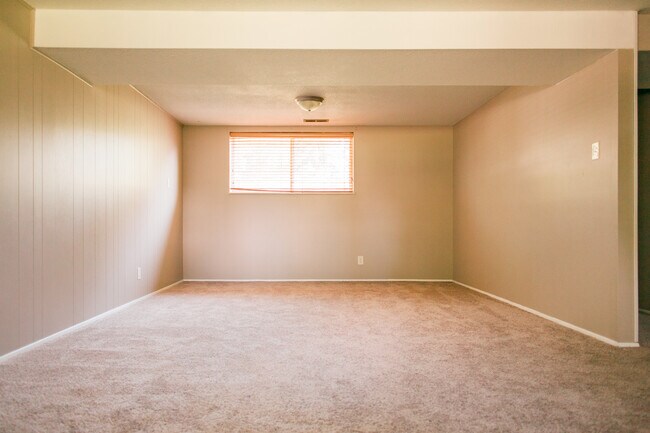 Building Photo - 11745 Hollycrest Drive
