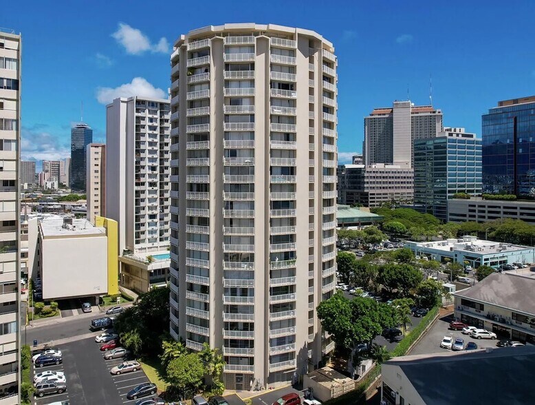 Building Photo - 750 Amana St