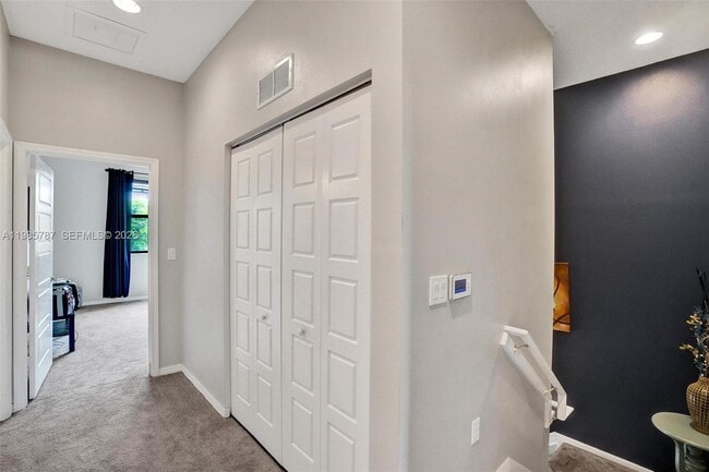 Building Photo - 760 NE 193rd Terrace