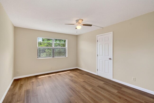Building Photo - 9440 SW 8th St