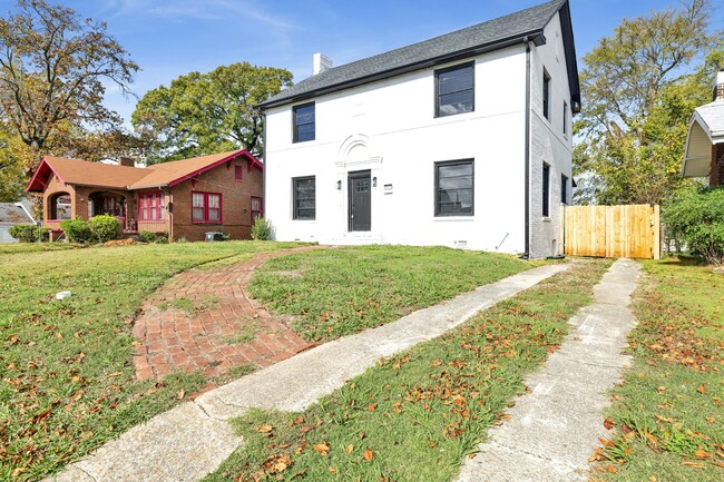 Building Photo - 2816 20th Street Ensley