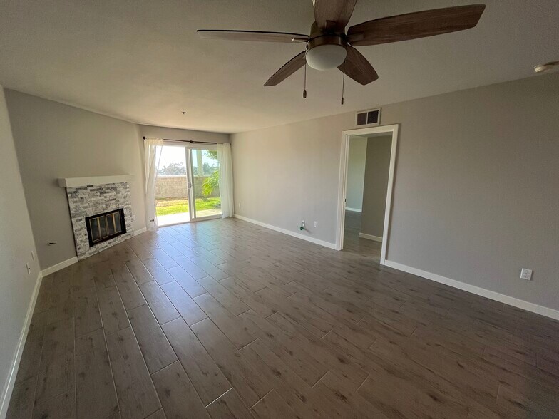 Building Photo - 159 Mangano Cir